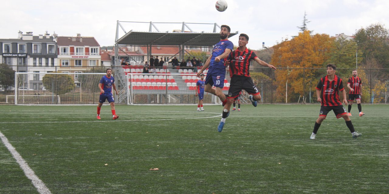 Altay zirveyi karıştırdı