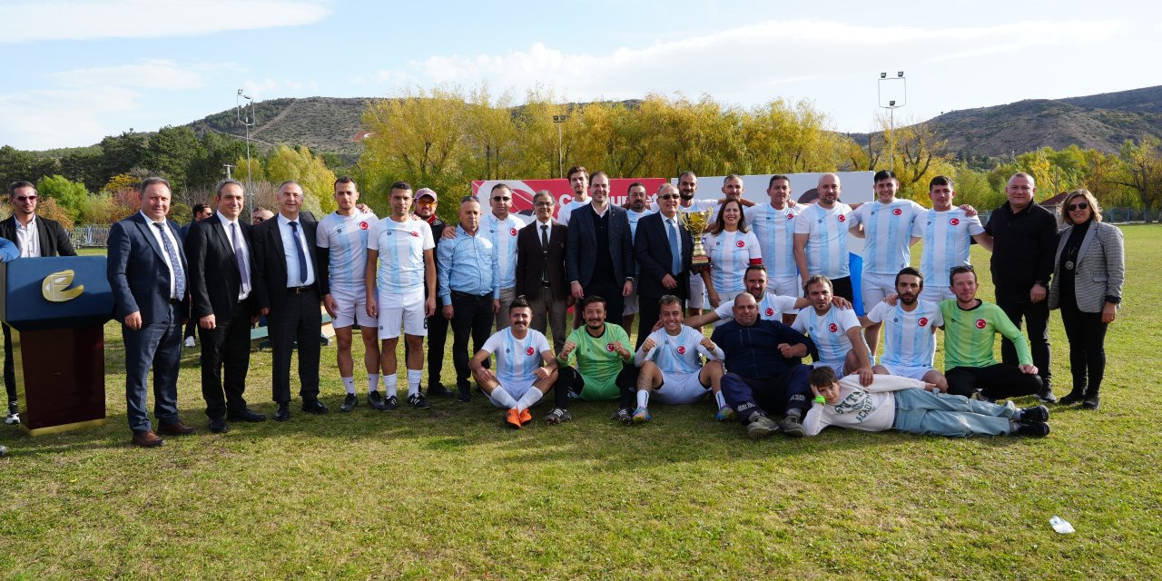 "Cumhuriyet Kupası Belediye Çalışanları Futbol Turnuvası” sona erdi
