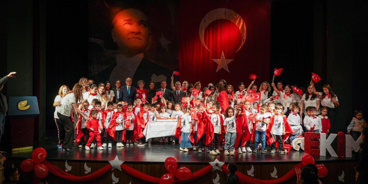 Eskişehir'de minikler Cumhuriyet'in 102. yılını kutladı
