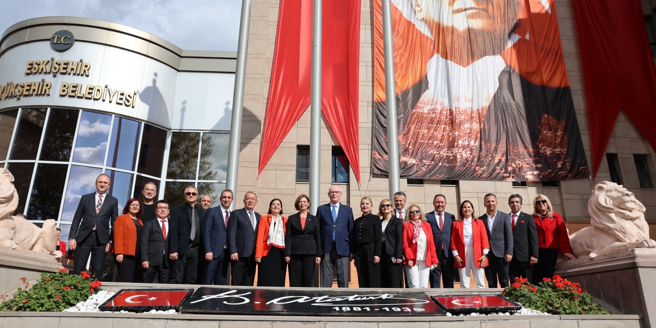 Eskişehir'de 29 Ekim Cumhuriyet Bayramı kutlamaları başladı