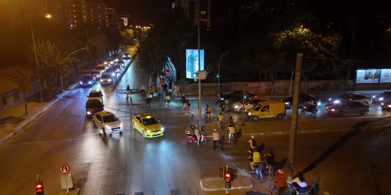 Espark çevresinde trafik düzenlemeleri hayata geçiyor