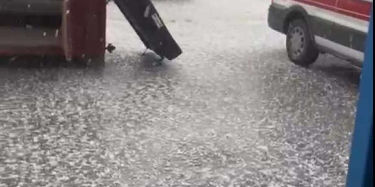 Eskişehir'de dolu yağışı aniden bastırdı!