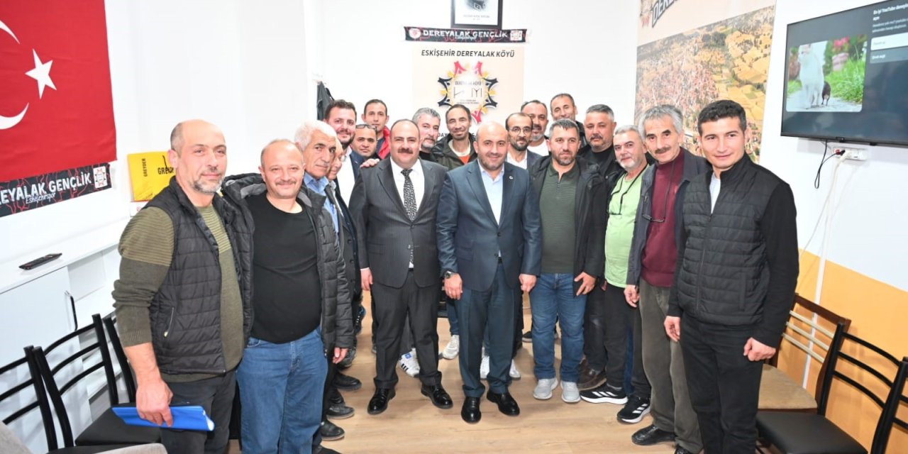 Başkan Hamamcı ve Albayrak Dereyalaklılar Derneği'ni ziyaret etti