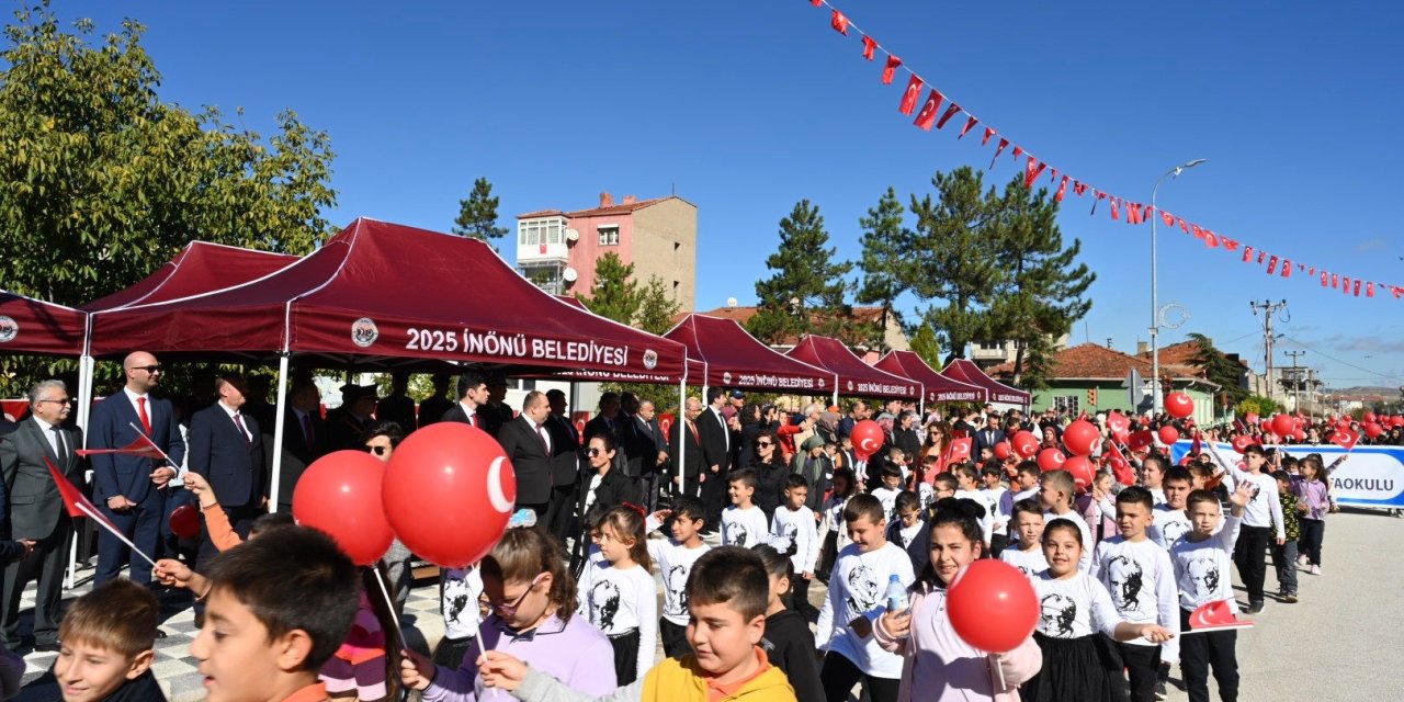 İnönü'de Cumhuriyet Bayramı büyük coşkuyla kutlandı