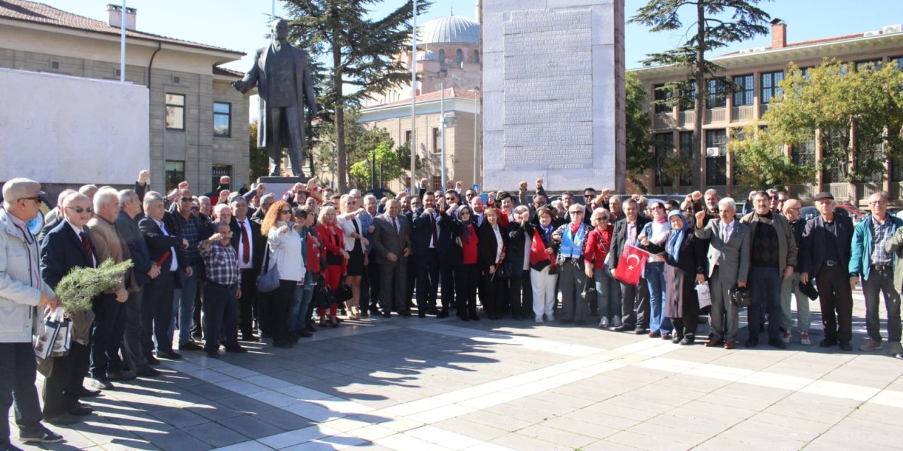 Serdar Ulucan: “Cumhuriyet milletin özgür iradesinin sembolüdür”