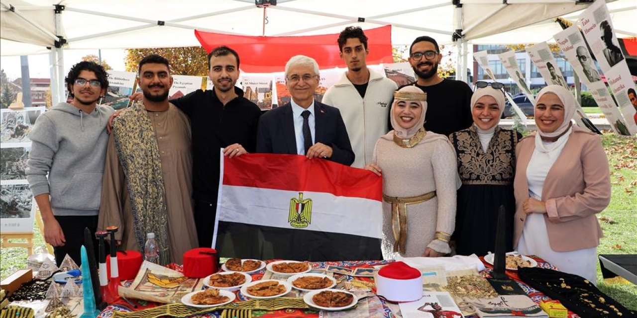 Farklı kültürler ESTÜ’de buluştu