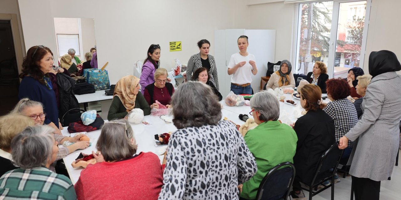 Toplanan atık oyuncaklar yeniden hayat buldu