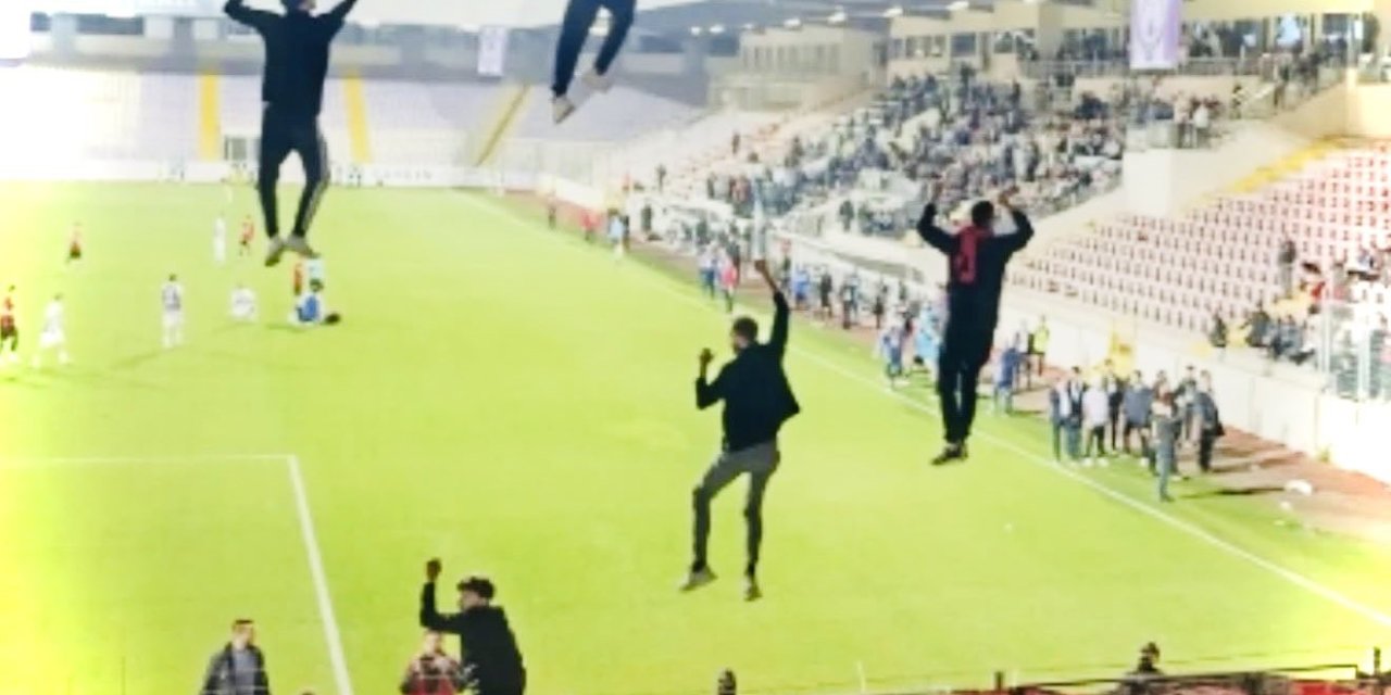 Eskişehirspor'un maçında çekilen fotoğraf gündem oldu!