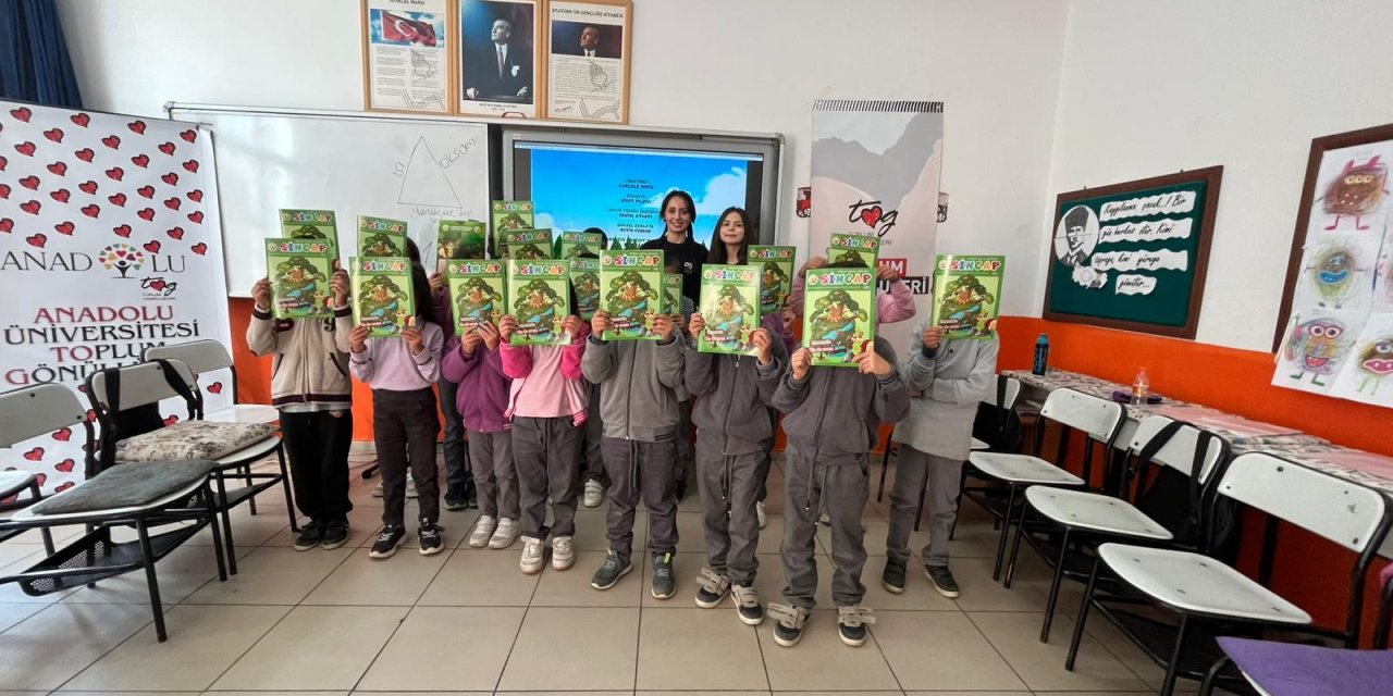 Eskişehir'de gönüllülerden köy okullarına destek