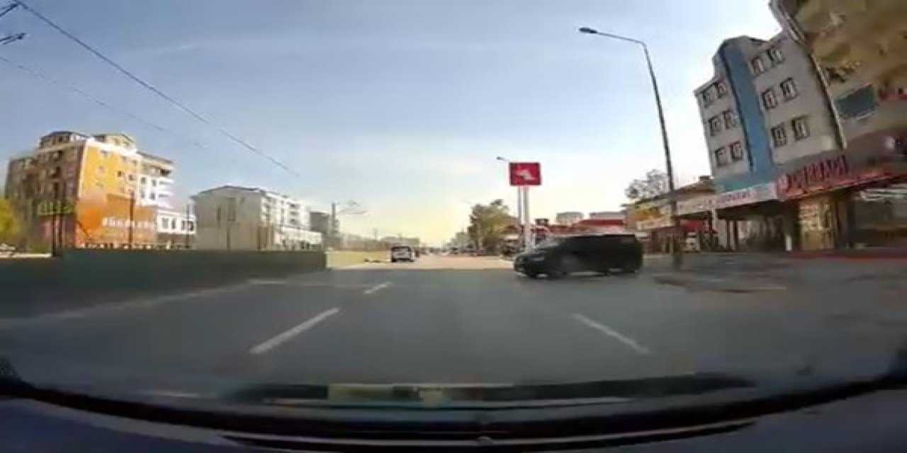 Freni boşalan minibüs caddeye indi