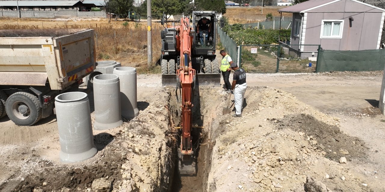Büyükşehir altyapı çalışmalarını sürdürüyor!