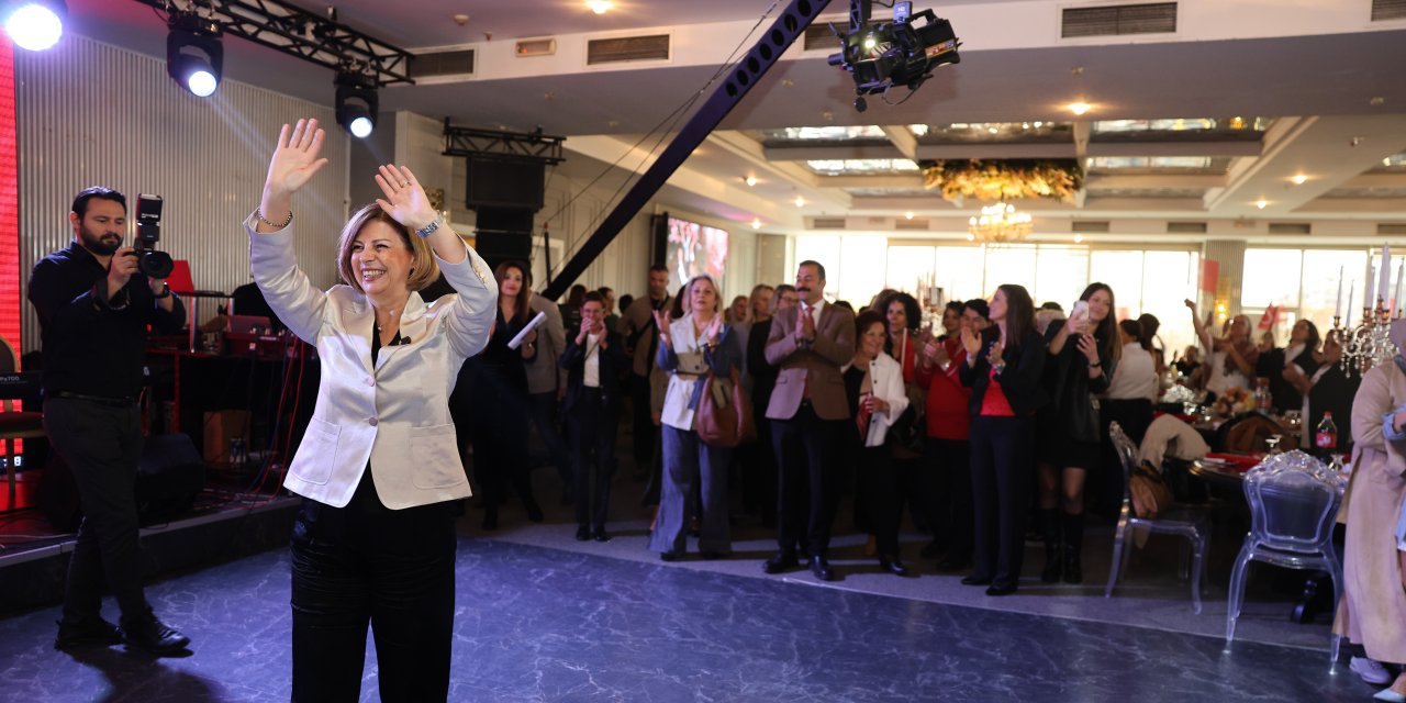 Başkan Ünlüce ESMEK’ten eğitim alan kadınlarla buluştu