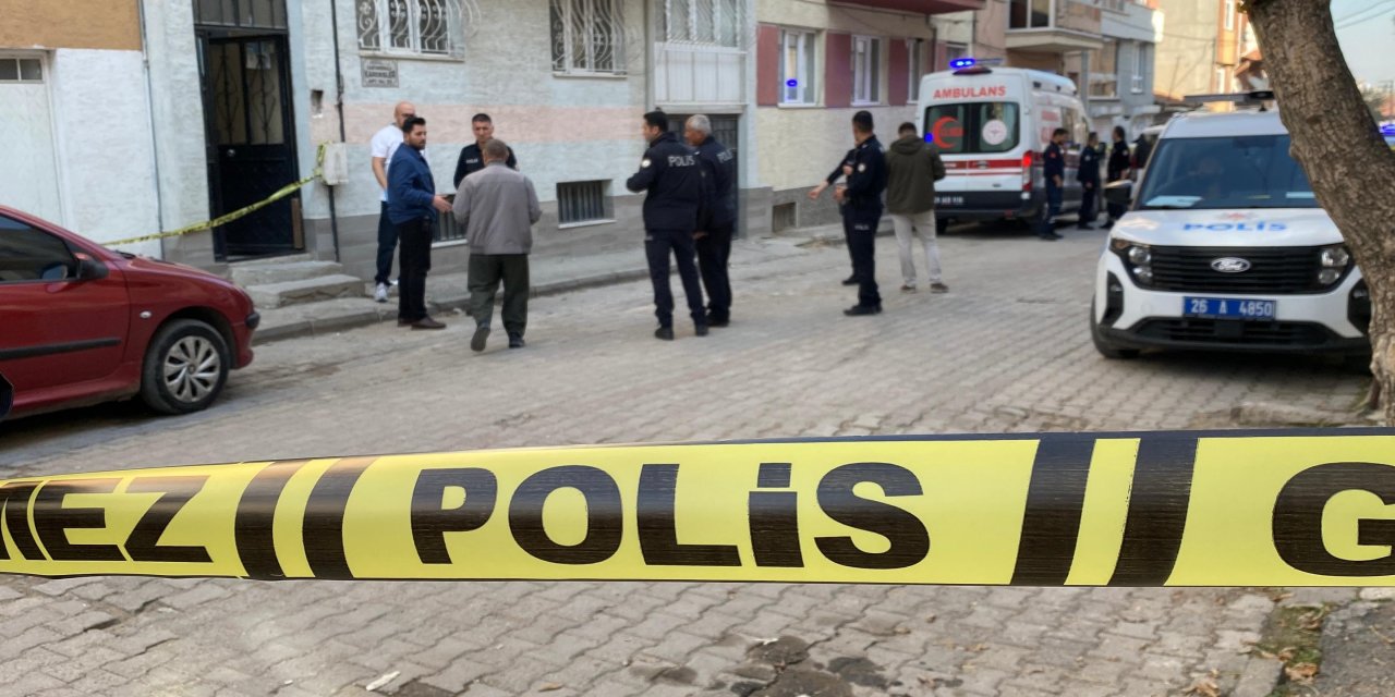 Eskişehir'de iki çocuk annesi evinde ölü bulundu