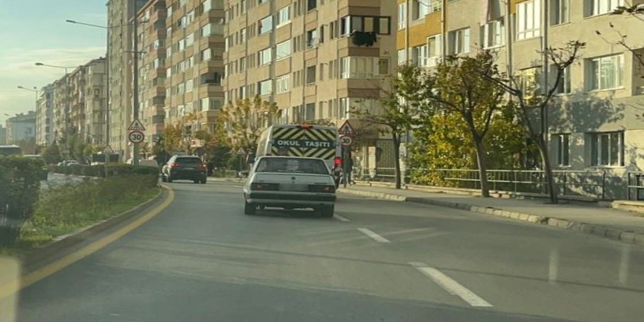 Eskişehir'de abartı egzozlu araç vatandaşları canından bezdirdi