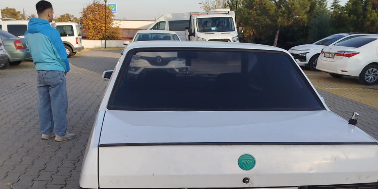 Eskişehir'de abartılı egzoza sahip otomobile ceza!