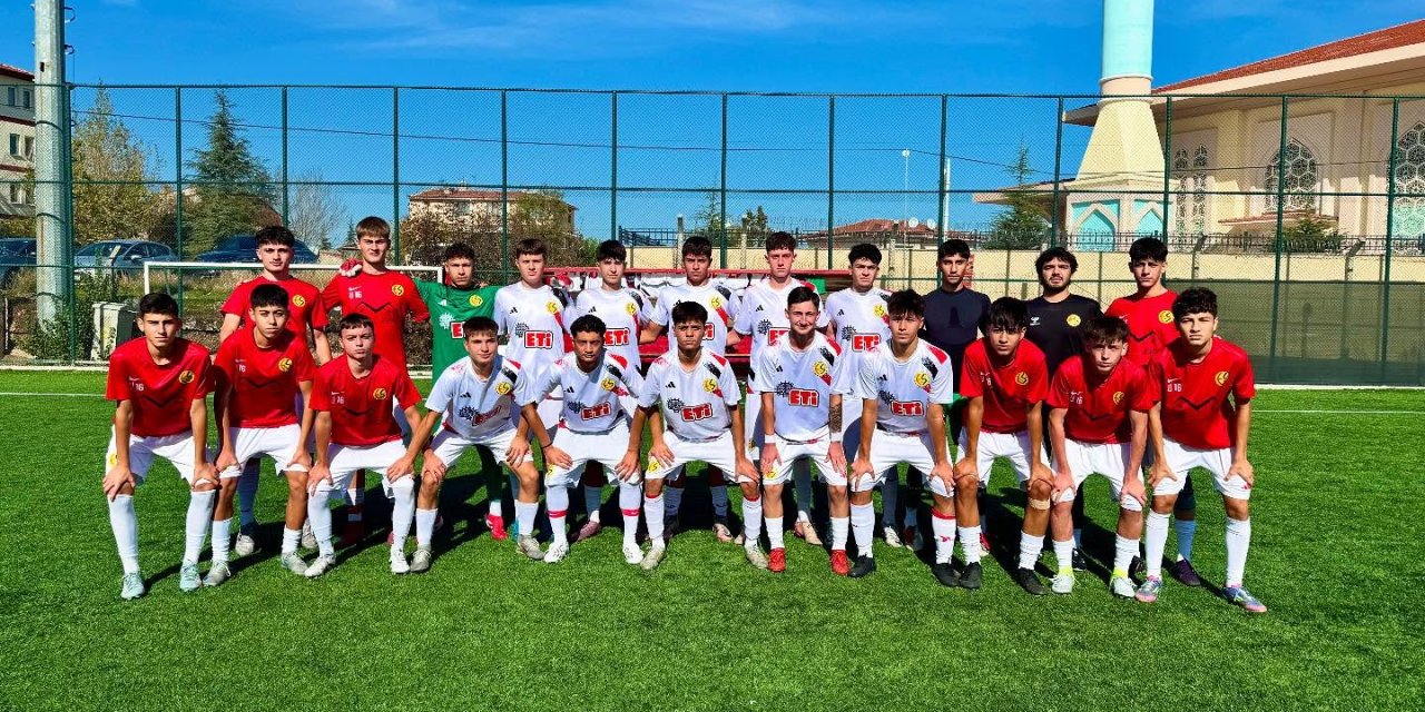 Gelişim takımları sahada parlamaya devam ediyor