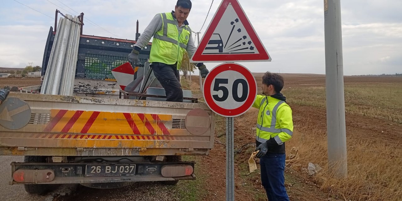 Büyükşehir ekipleri trafik düzenlemelerini sürdürüyor