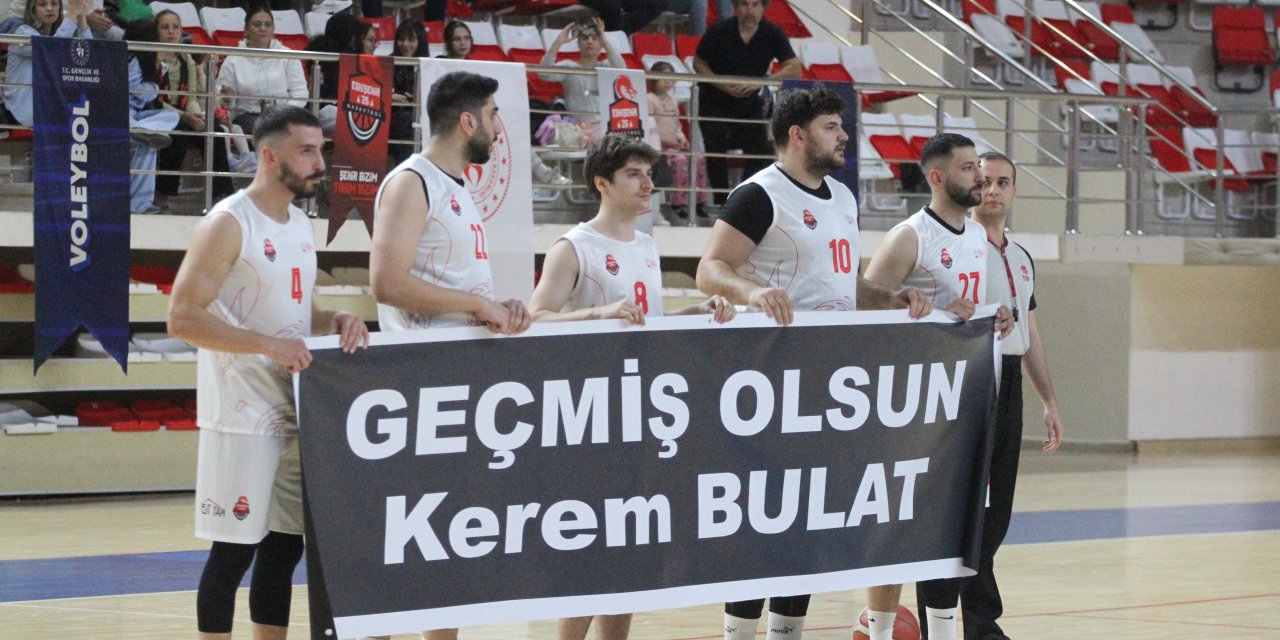 Kerem’e takımdan anlamlı jest