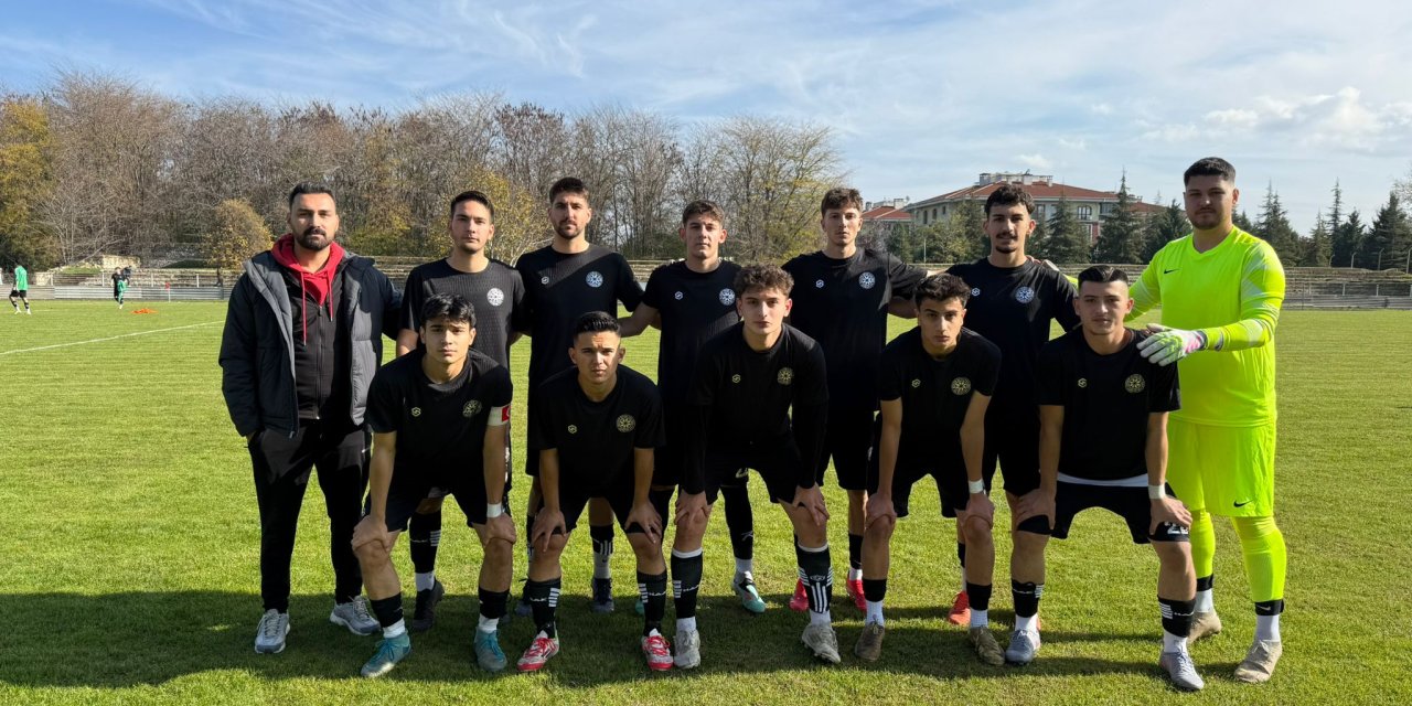 Şeker zirvede tek başına