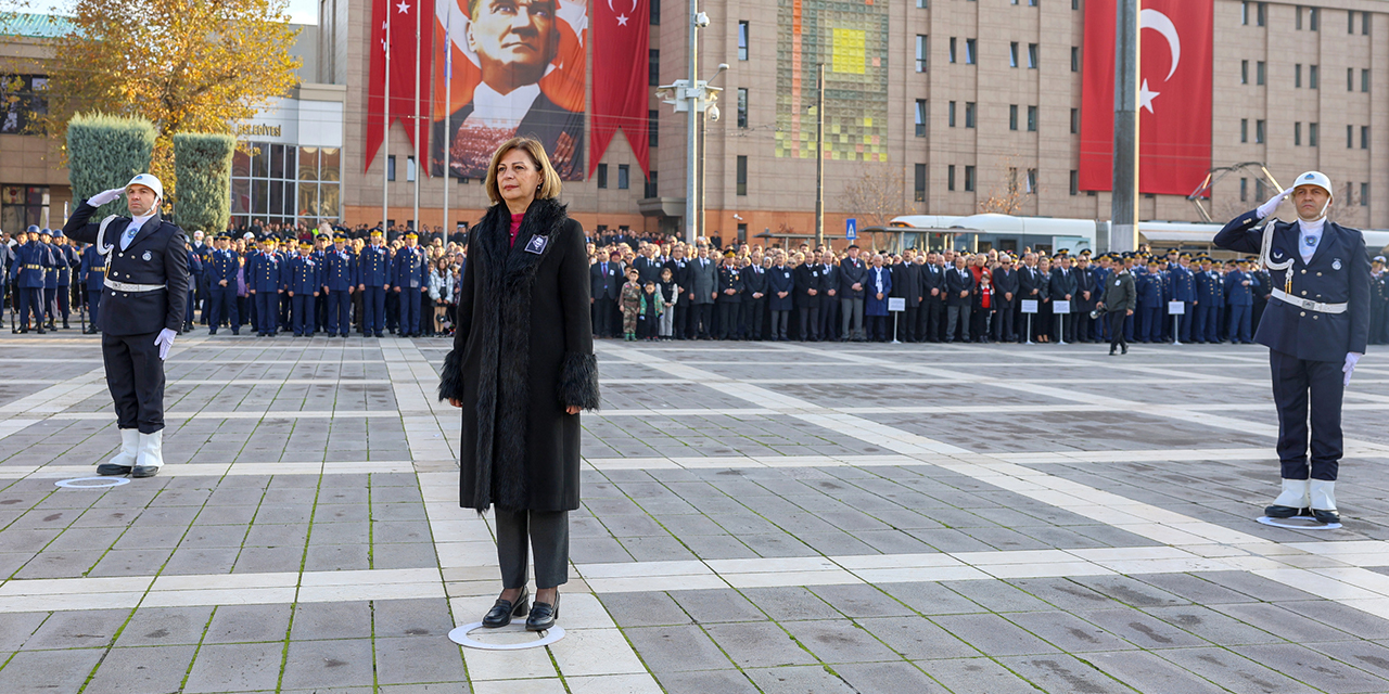 Atatürk Eskişehir’de saygı ve minnetle andı