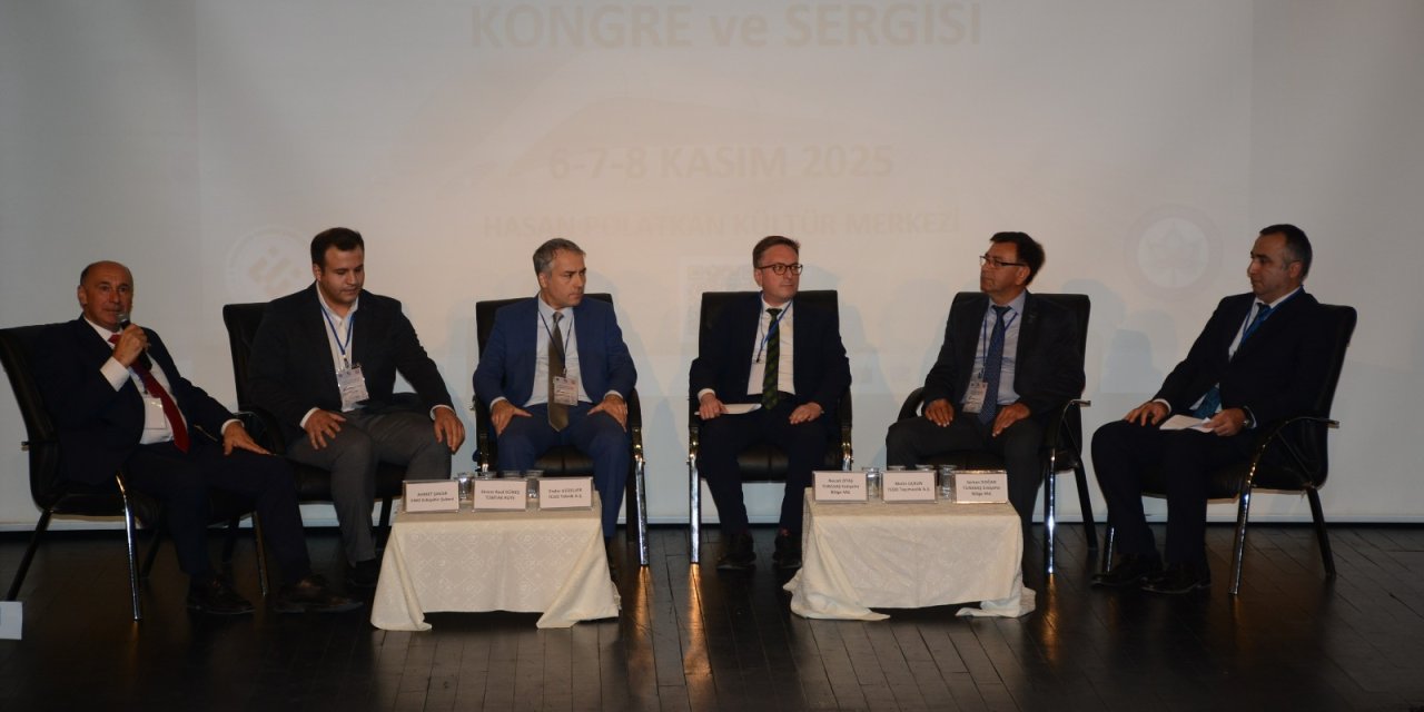 Eskişehir’de raylı sistemlerde gelecek masaya yatırıldı