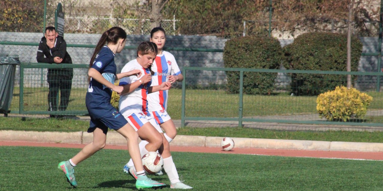 Atatürk Kupası Futbol Turnuvası start aldı