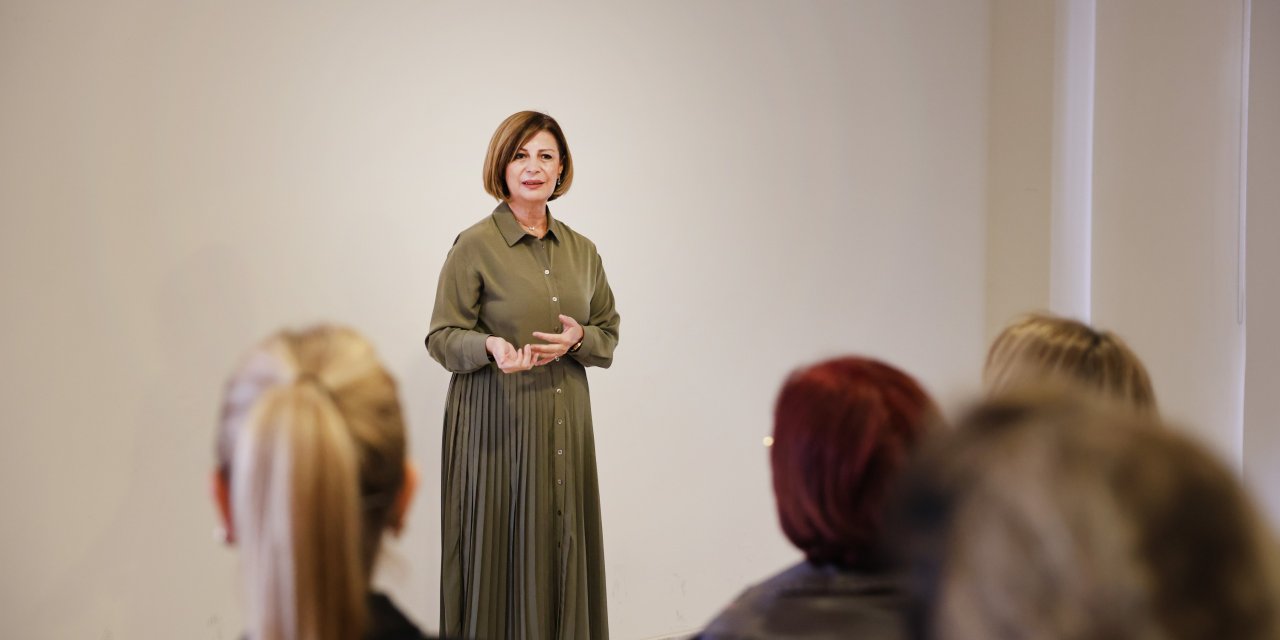 “Yerel Yönetimlerde Kadın Liderliği Güçlendirme” programı düzenlendi