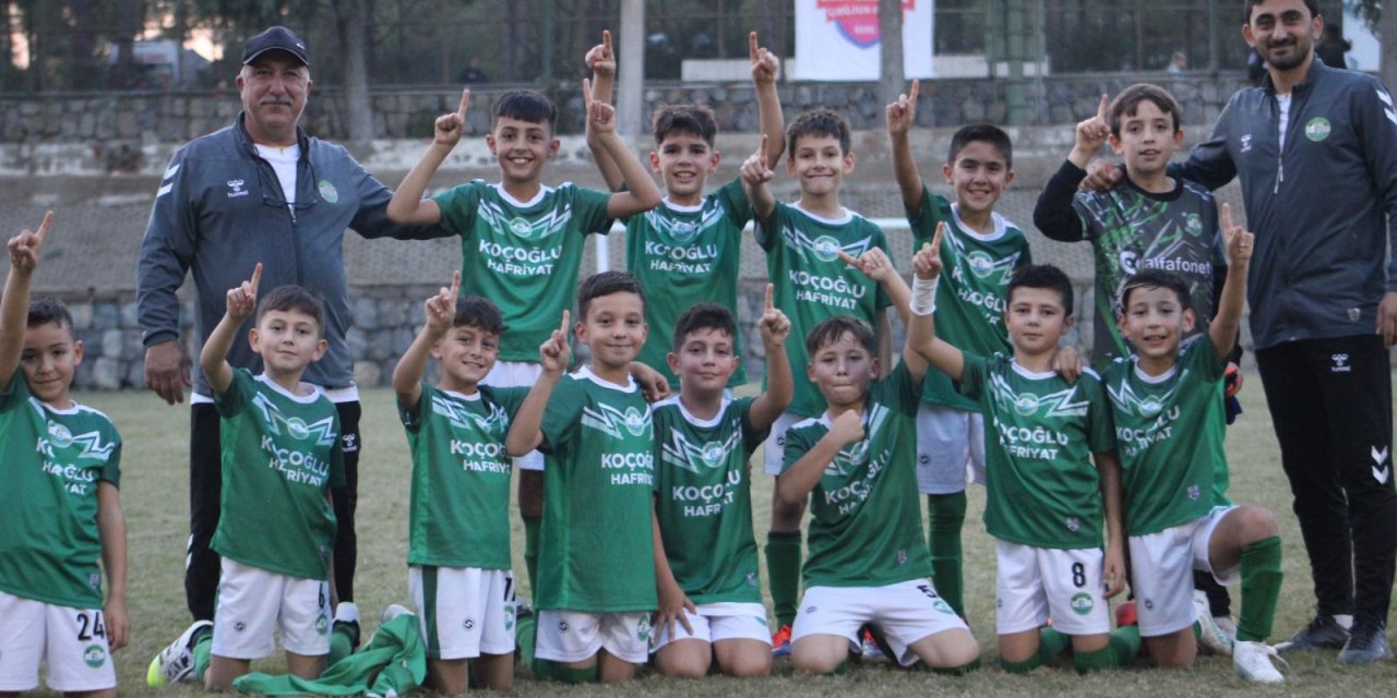 DSİ Bentspor fırtına gibi esti