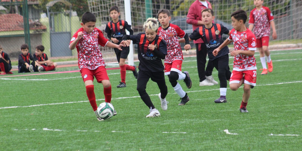 Atatürk Kupası’nda kazanan dostluk oldu