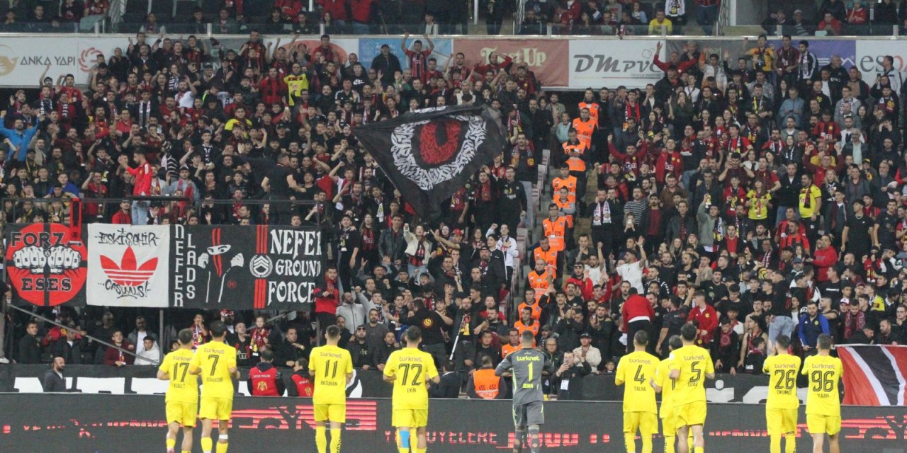 Es-Es'in evinde maşallahı var