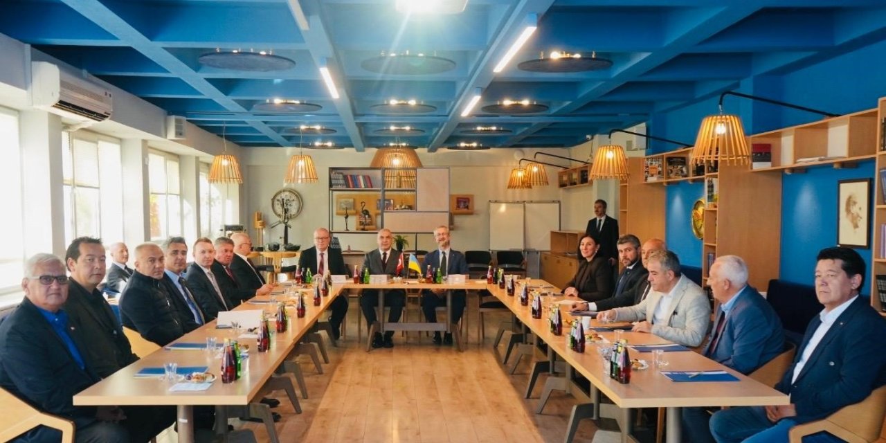 Ukrayna Büyükelçisi Dzhelialov'dan ESO'ya ziyaret