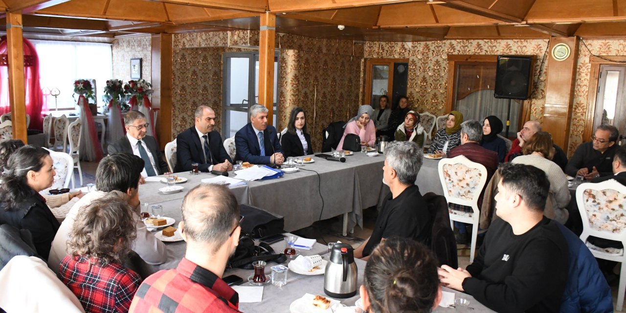 MEB Başmüfettişi Orhan Tunç Eskişehir'de incelemelerde bulundu