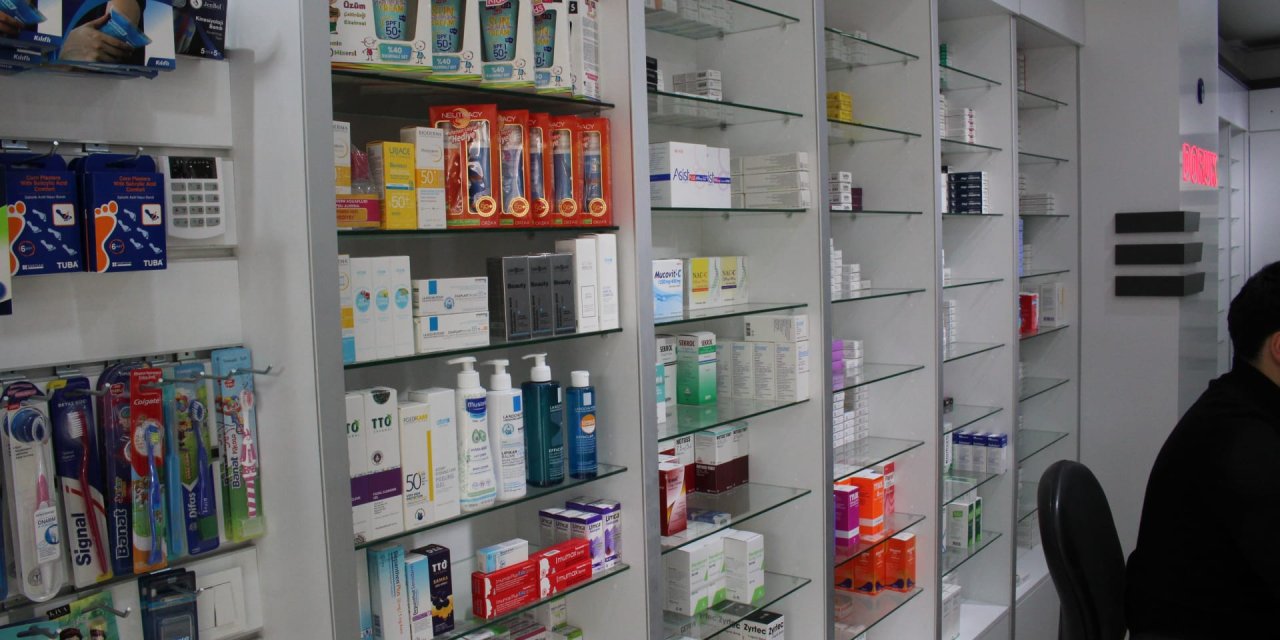 Yaraya sürülecek merhem bulunamayan bir ülkenin yöneticileri övünemez