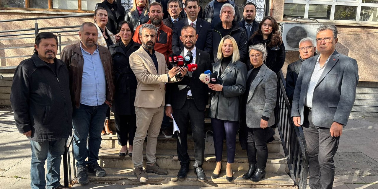 Zafer Partisi İl Başkanı Hasan Demir mazbatasını aldı