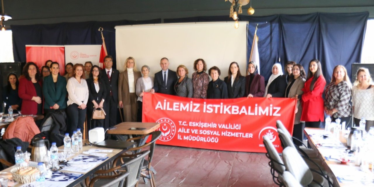 "Her çocuk sevgi dolu bir yuvada büyümeyi hak eder"