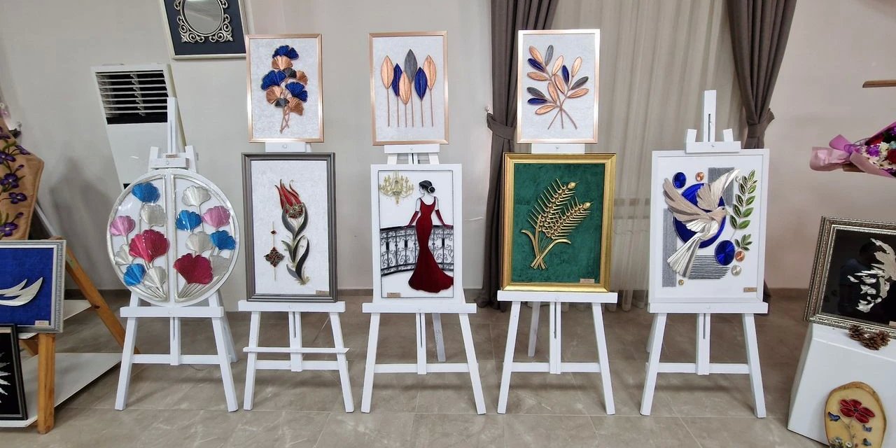 Sivrihisarlı kadınlar sanat atölyelerinde üretiyor