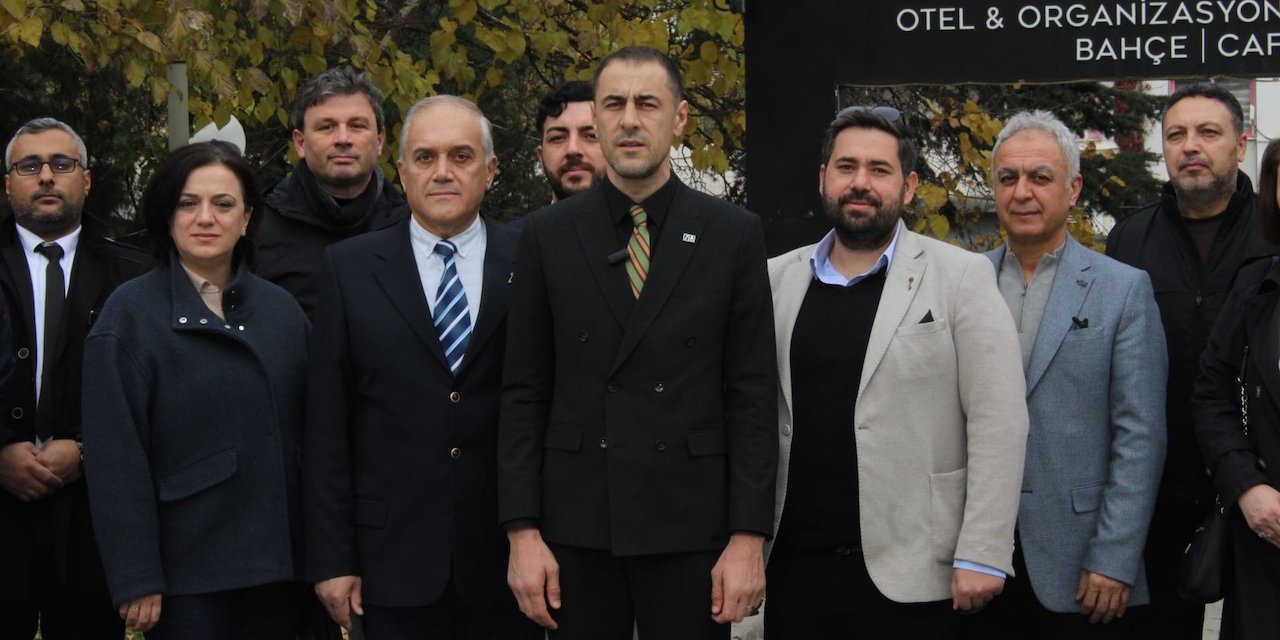 Çağlar Ölce: Öğretmenlerin emeklerini sömürüyorlar