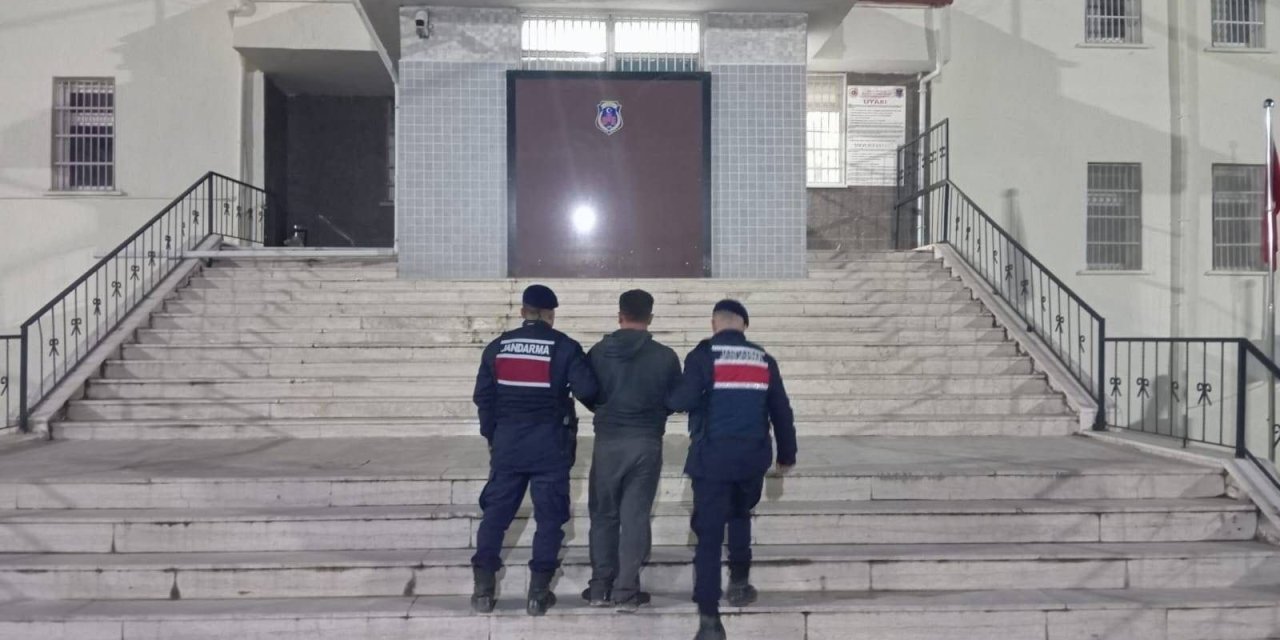 4 yıl 6 ay hapis cezasıyla aranan şahıs yakalandı