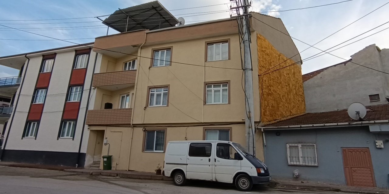 2 yaşındaki çocuk 3. kattan düştü