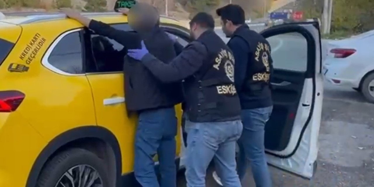 Kendilerini polis ve savcı olarak tanıtan dolandırıcılar yakalandı