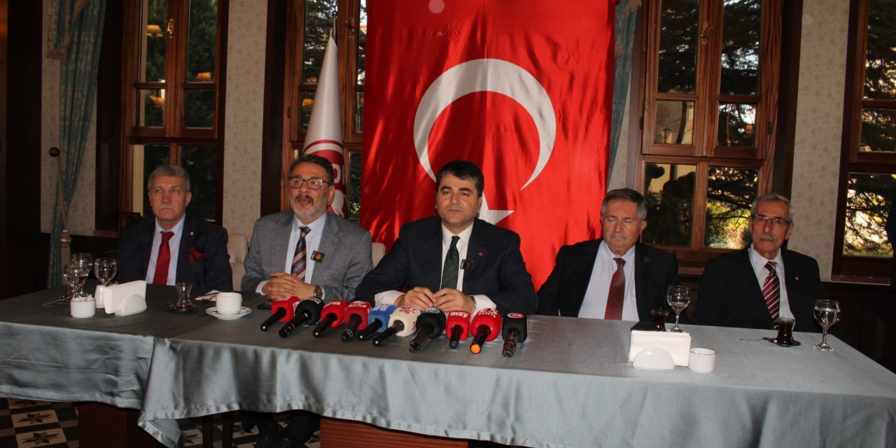 Demokrat Parti Genel Başkanı Gültekin Uysal Eskişehir’de konuştu