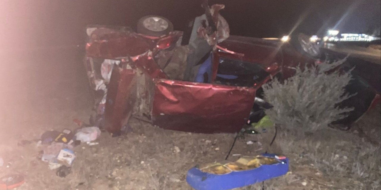 Kontrolden çıkan otomobil şarampole yuvarlandı