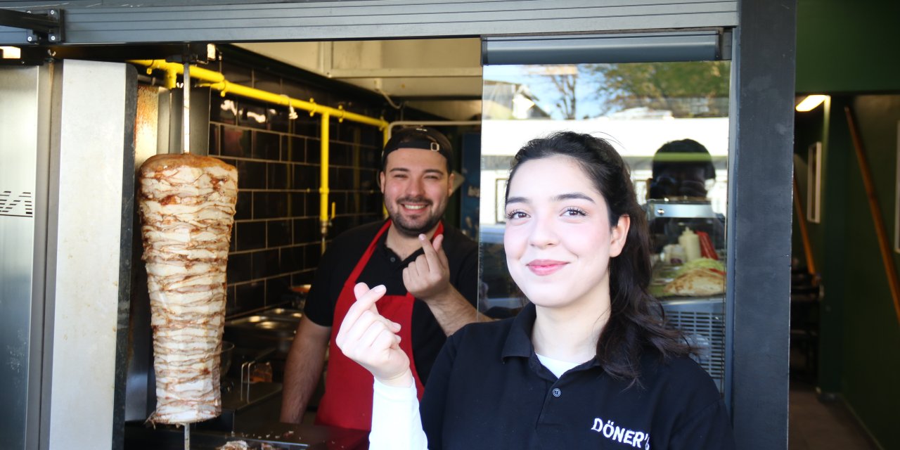 Eskişehir'de bir yiyen bir daha yiyor: İşte dönerde dikkat çeken o usül!