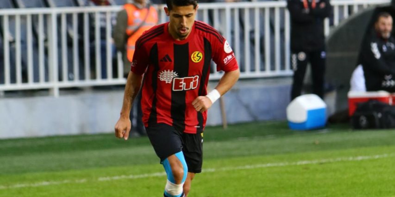 Fedakarca oynadılar