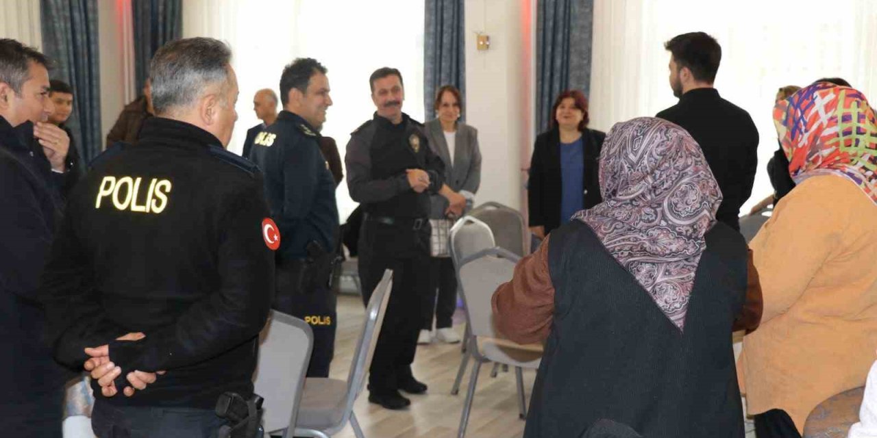 Kütahya Emniyeti şehit aileleri ve gazilerle kahvaltıda buluştu