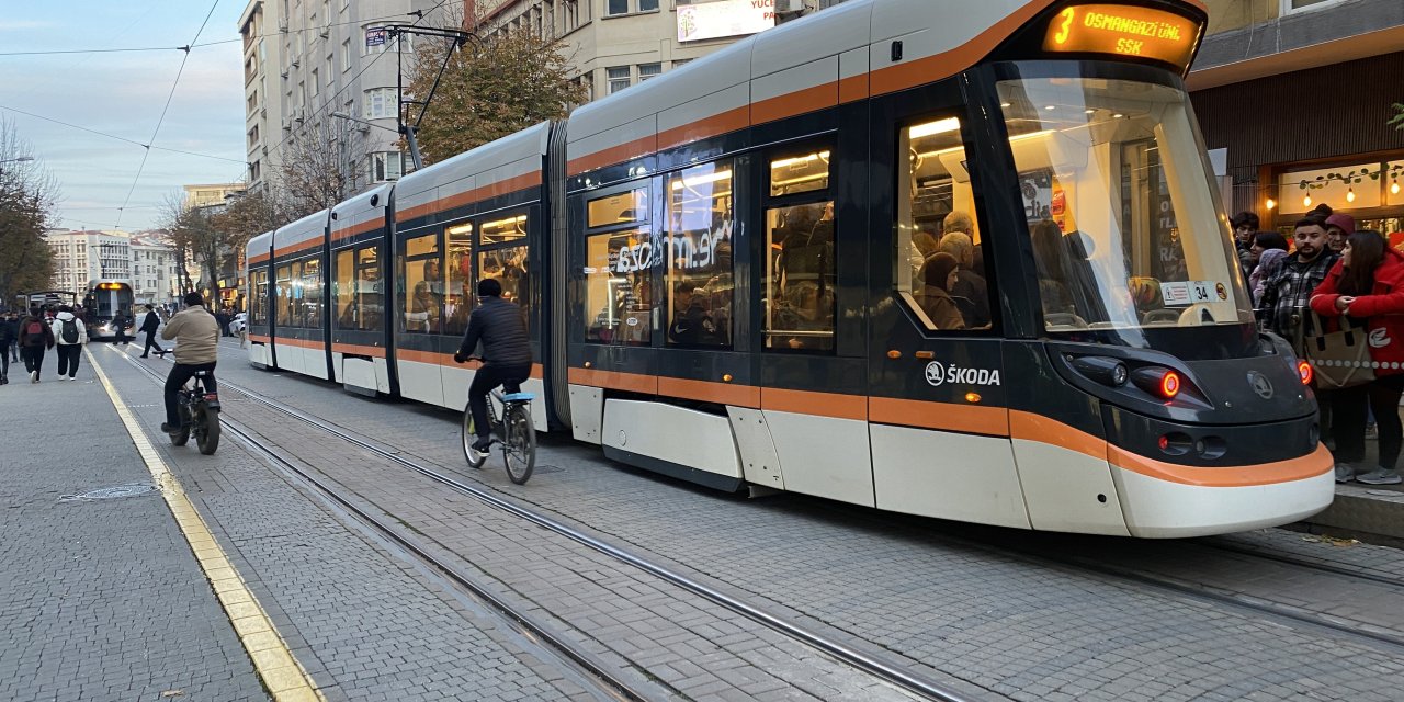 Eskişehir’de tramvay arızası: Seferler durdu!