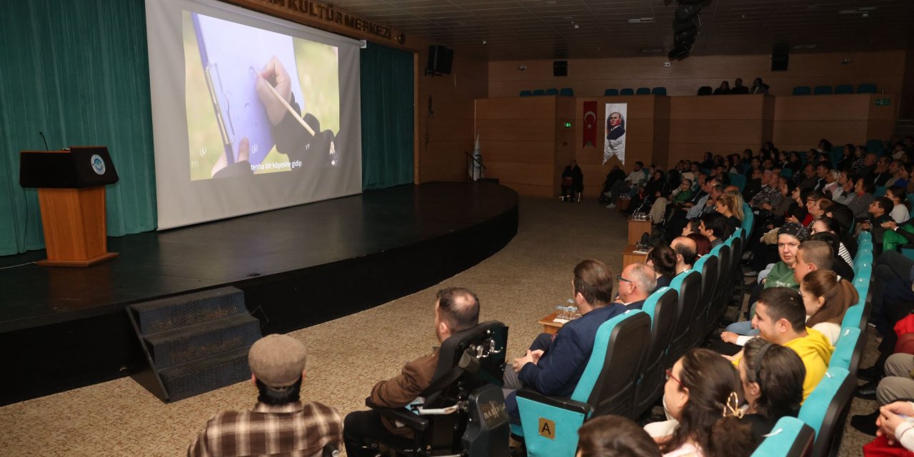 “Görevimiz Sandık” filmi izleyici karşısına çıktı