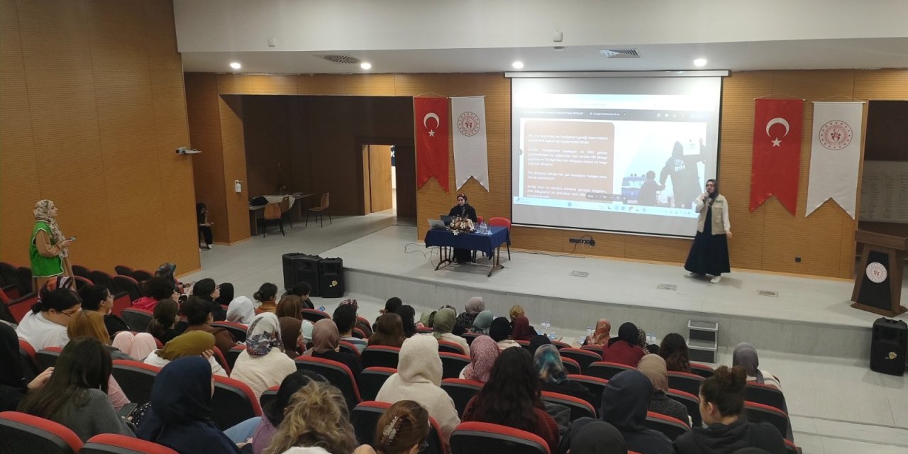 Yunus Emre Yurdu’nda gönüllülük günü