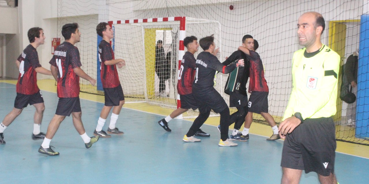 Futsalda gollü heyecan