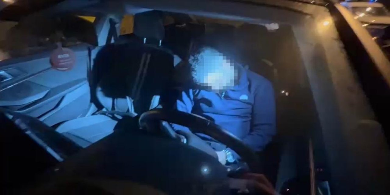 Eskişehir'de direksiyon başında sızan sürücüyü camları kırarak uyandırdılar